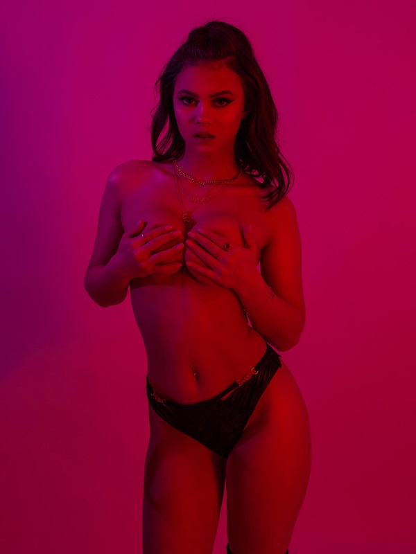 Агата индивидуалка МСК у метро Динамо леди индивидуалки